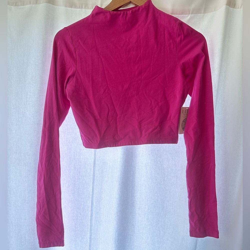 Lita by Ciara pink cropped long sleeve top
